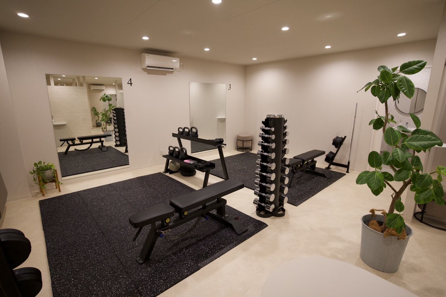 Gym＆Coffee DADA 加賀グレンツェ店