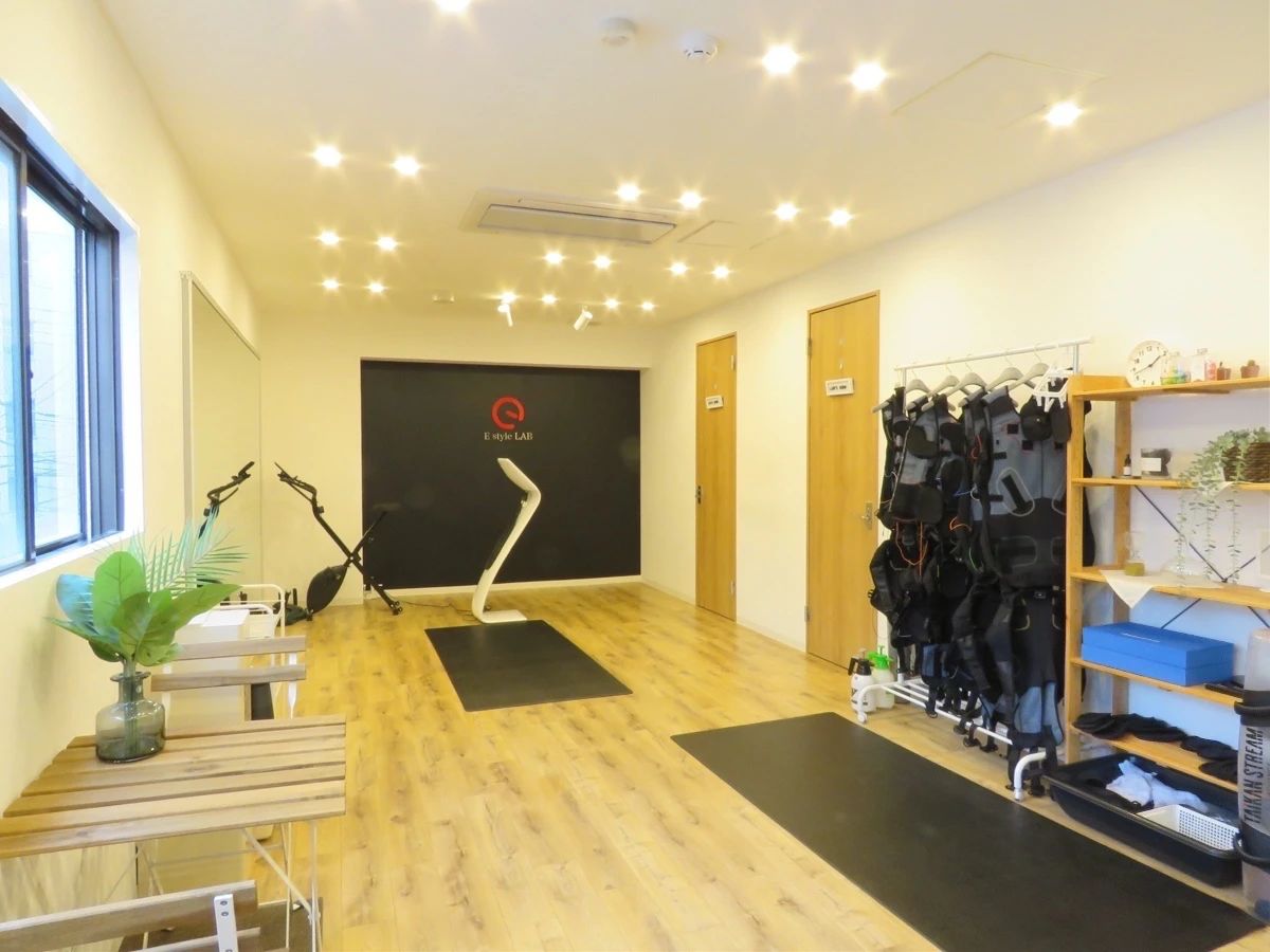 E style LAB