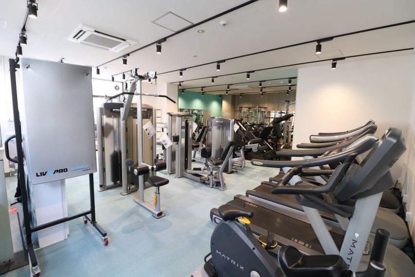 Amazones 難波本店
