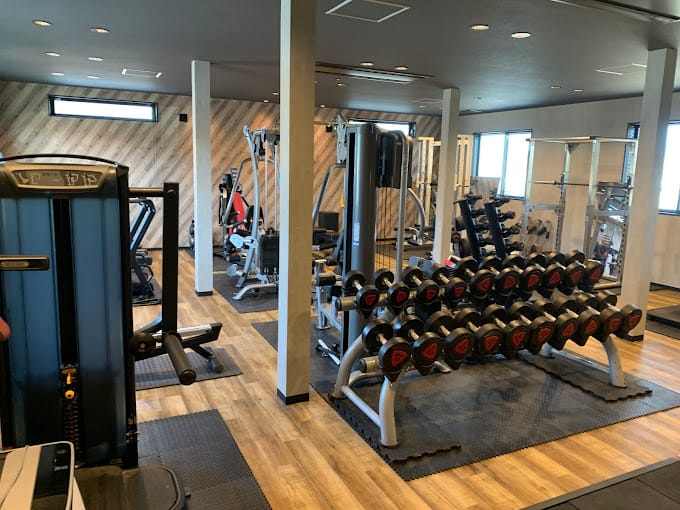 ZEXER SPORTS STUDIO