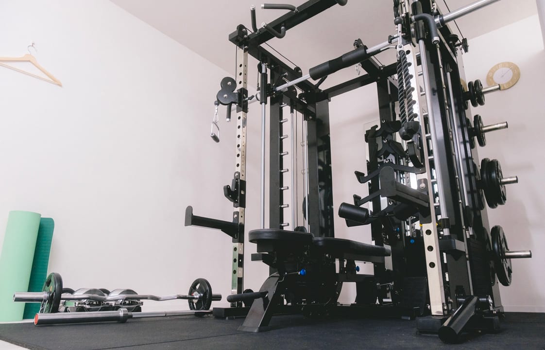 LIT BODYMAKE STUDIO