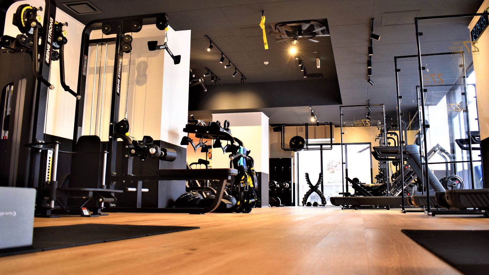 TWO.SEVEN BODY 桑園店