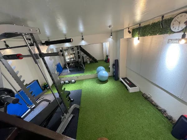 LIFE LOG GYM 西大井店