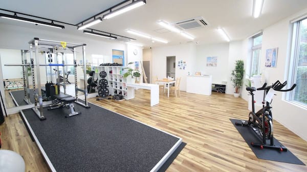 パーソナルジム Aid 梅田中崎町店