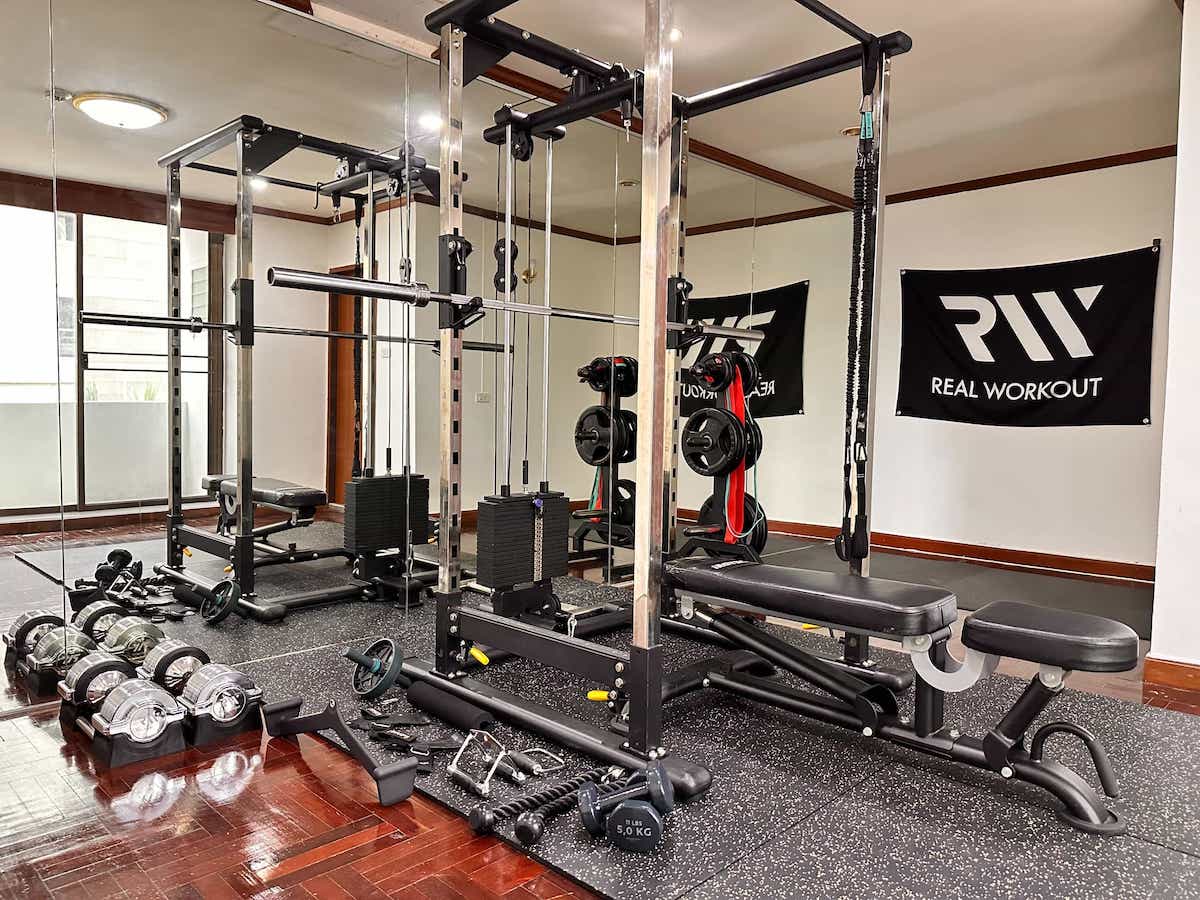 REAL WORKOUT 新中野店