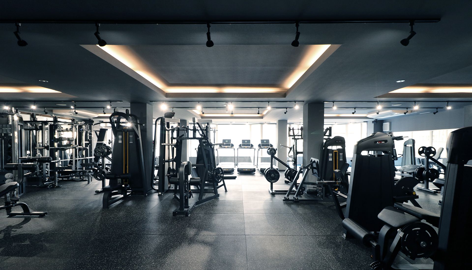 FITNESS CLUB S