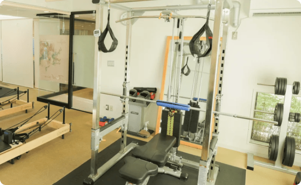 SILHOUETTE GYM