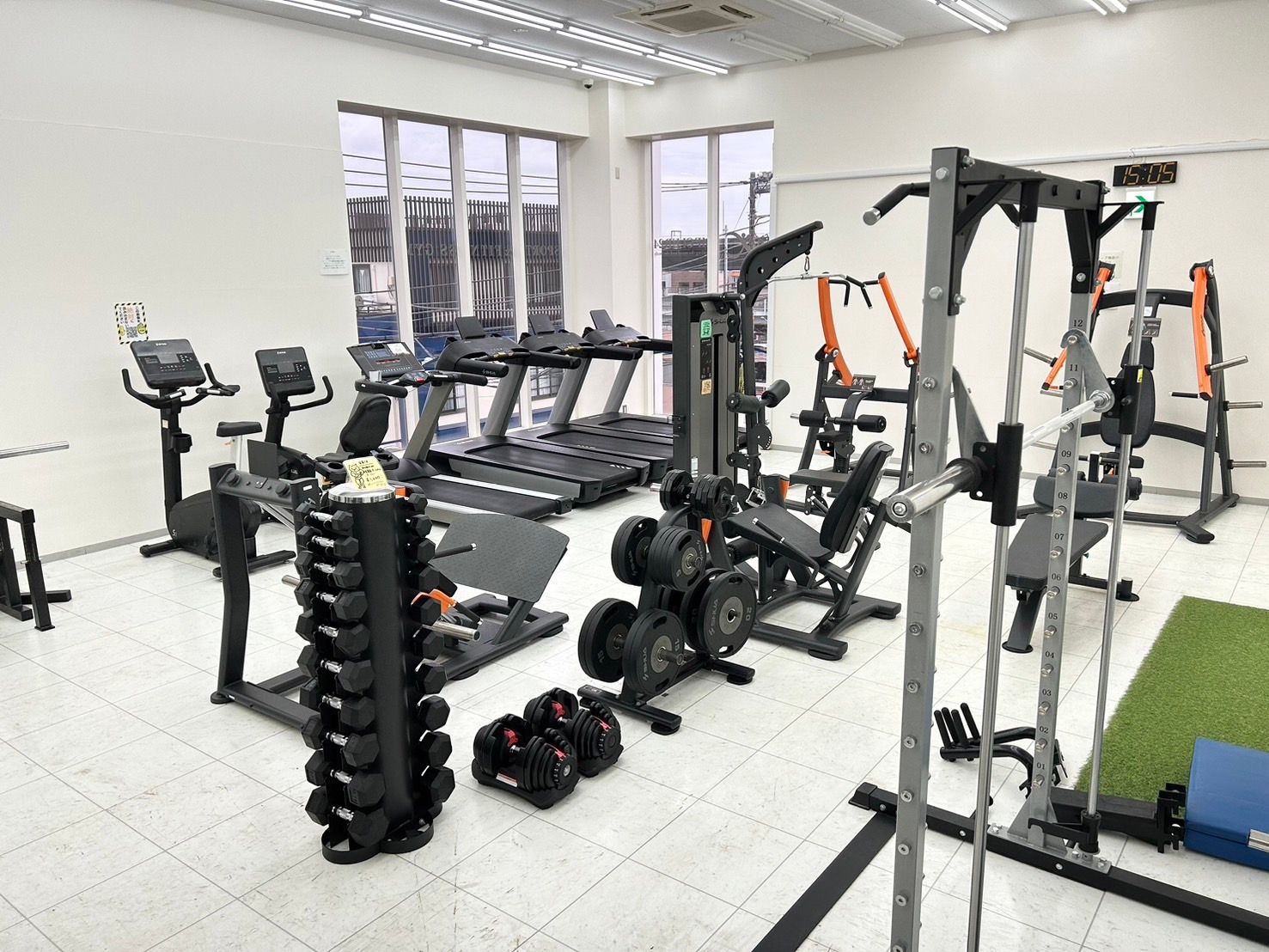 MF CLUB 24 三浦海岸店