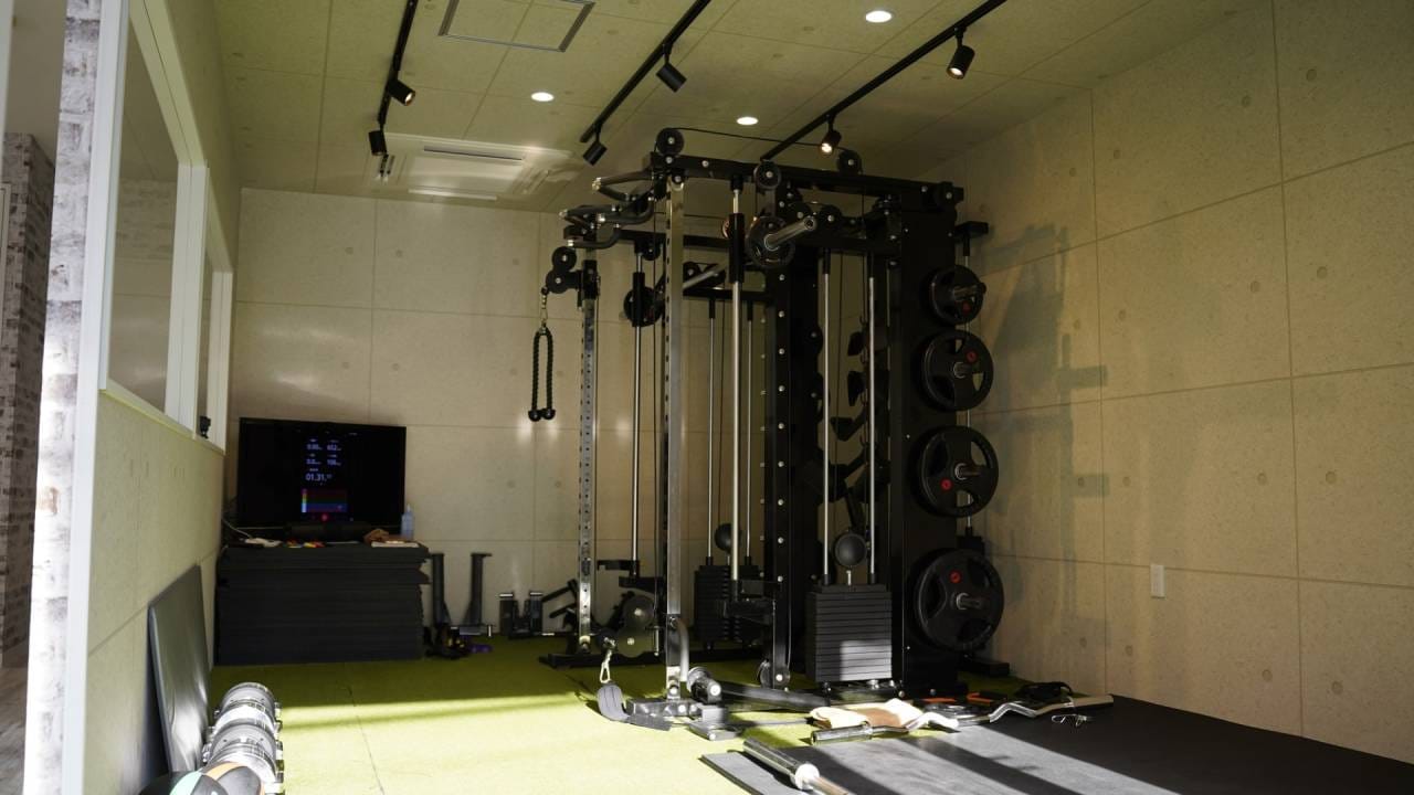 Studio 8 Force