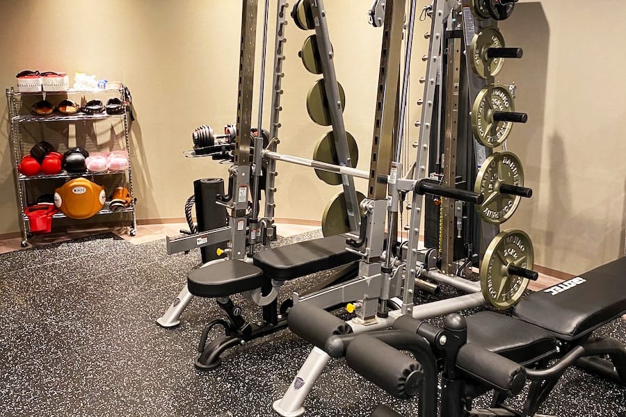 ΩWORKOUT GYM