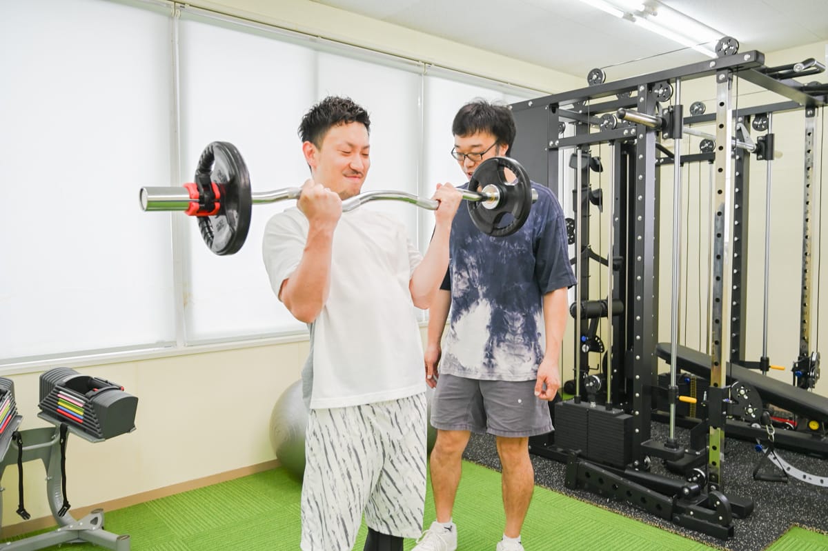 トライスポーツ