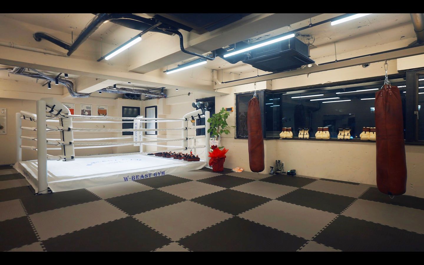 W-Beast Gym 北野白梅町店