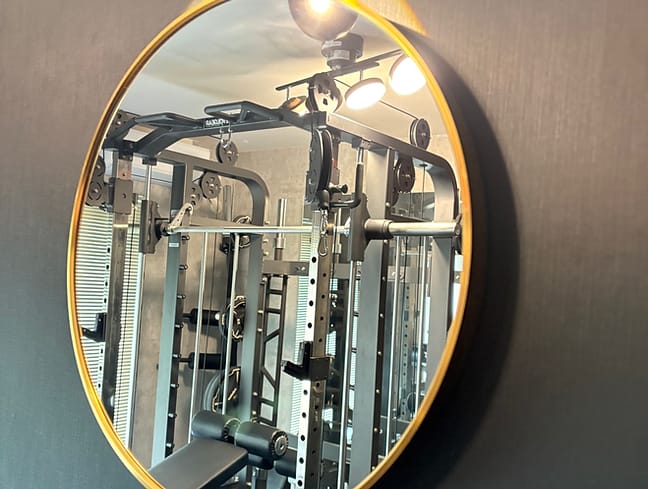 EVIS GYM